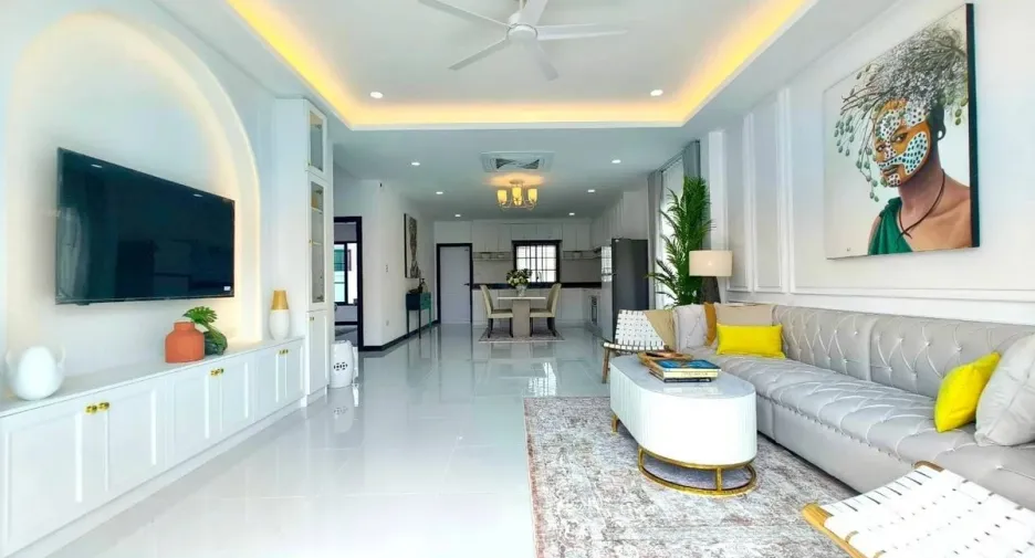 À louer et à vendre 4 chambres maison à East Pattaya, Pattaya