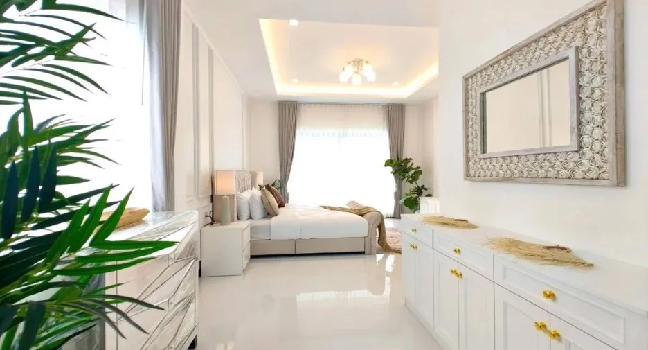 À louer et à vendre 4 chambres maison à East Pattaya, Pattaya