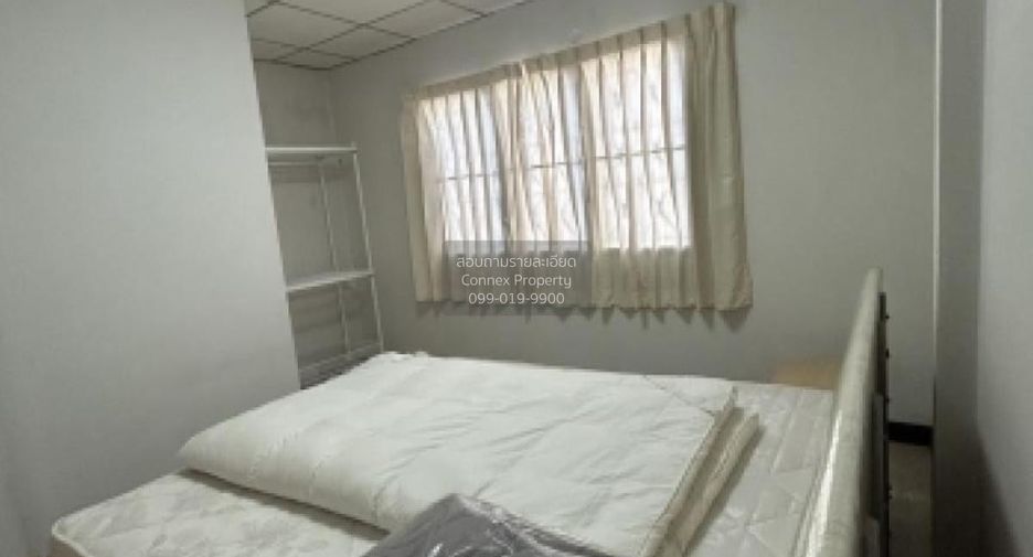 For rent 4 bedrooms townhouse in Bueng Kum, Bangkok