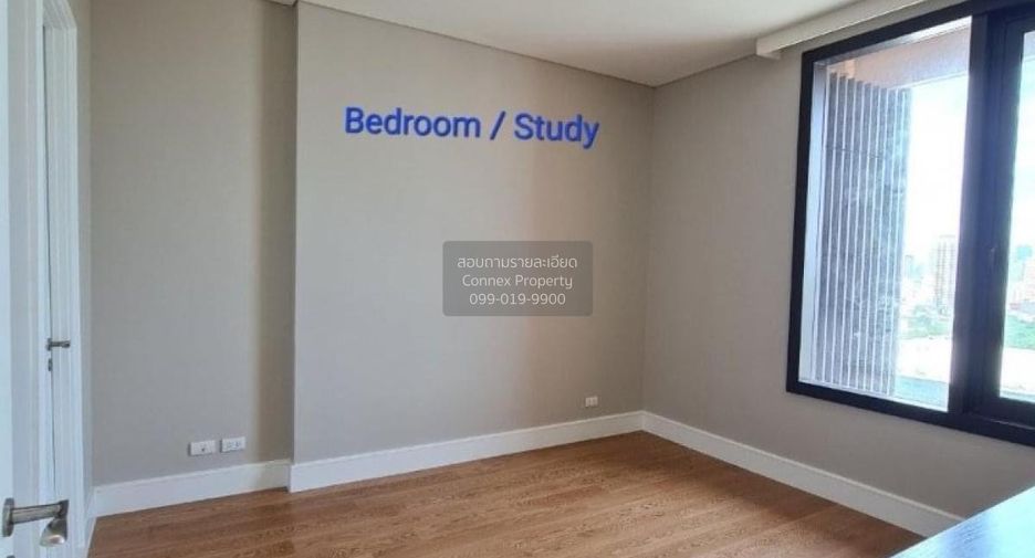 For rent 3 bedrooms condo in Khlong Toei, Bangkok