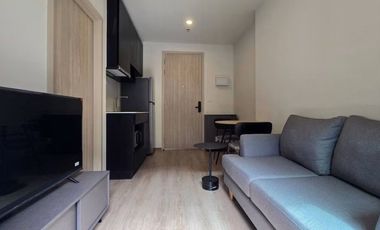 À louer studio condo à Huai Khwang, Bangkok