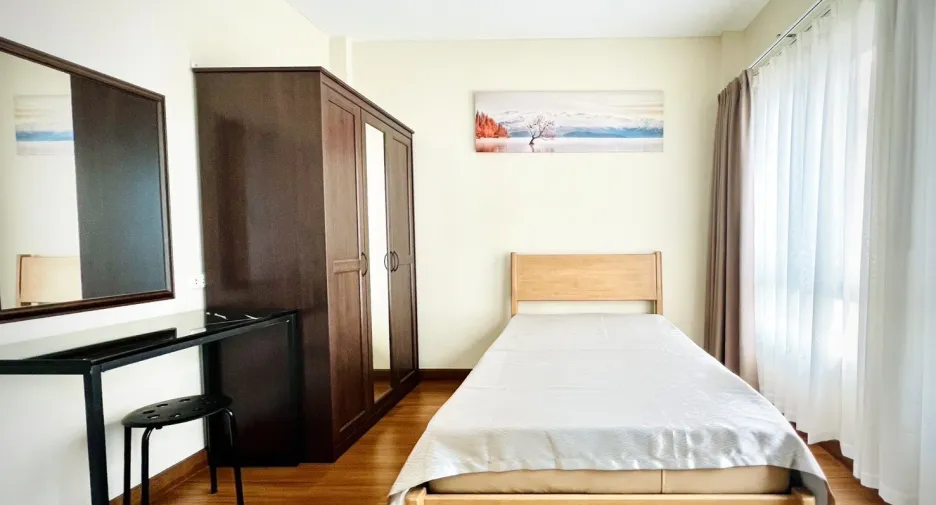 À louer 3 chambres maison à Bang Na, Bangkok