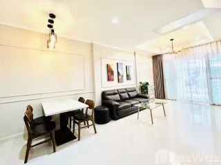 À louer 3 chambres maison à Bang Na, Bangkok