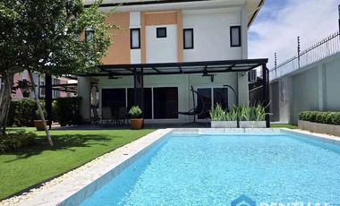 Casa en alquiler de 3 habitaciones en Bang Lamung, Chonburi