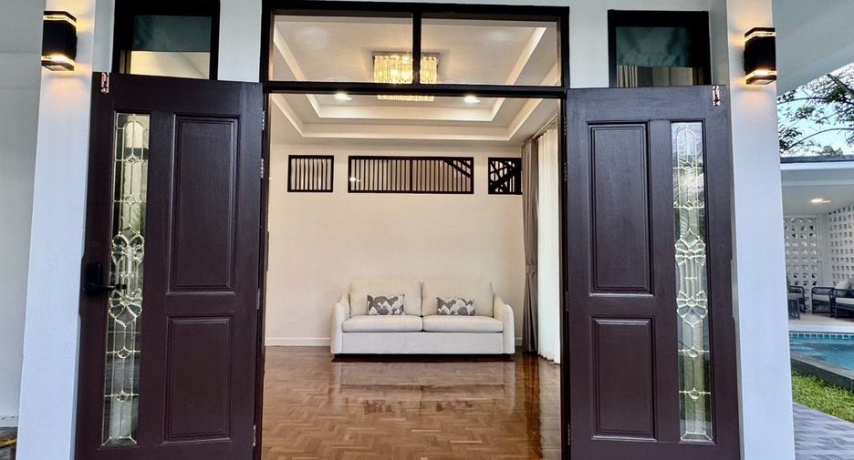 À vendre 5 chambres villa à Hang Dong, Chiang Mai