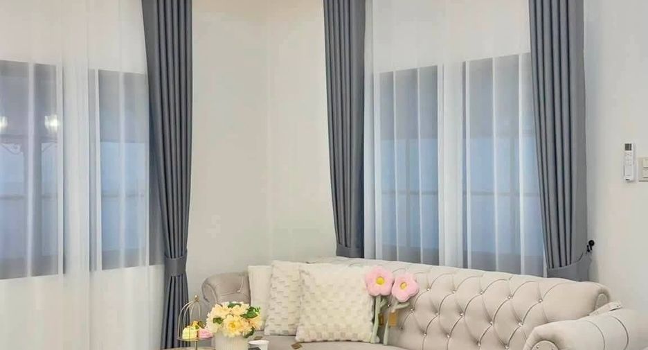For sale 3 bedrooms villa in Bang Lamung, Chonburi