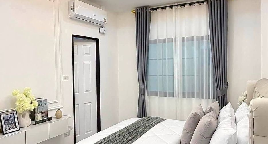 For sale 3 bedrooms villa in Bang Lamung, Chonburi
