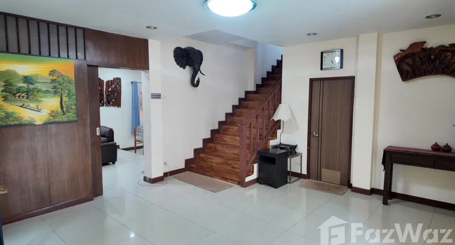 For rent 3 bedrooms house in Saraphi, Chiang Mai