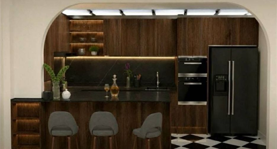For rent 3 bedrooms townhouse in Phra Khanong, Bangkok