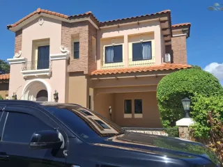 À vendre 3 chambres maison à Huay Yai, Pattaya