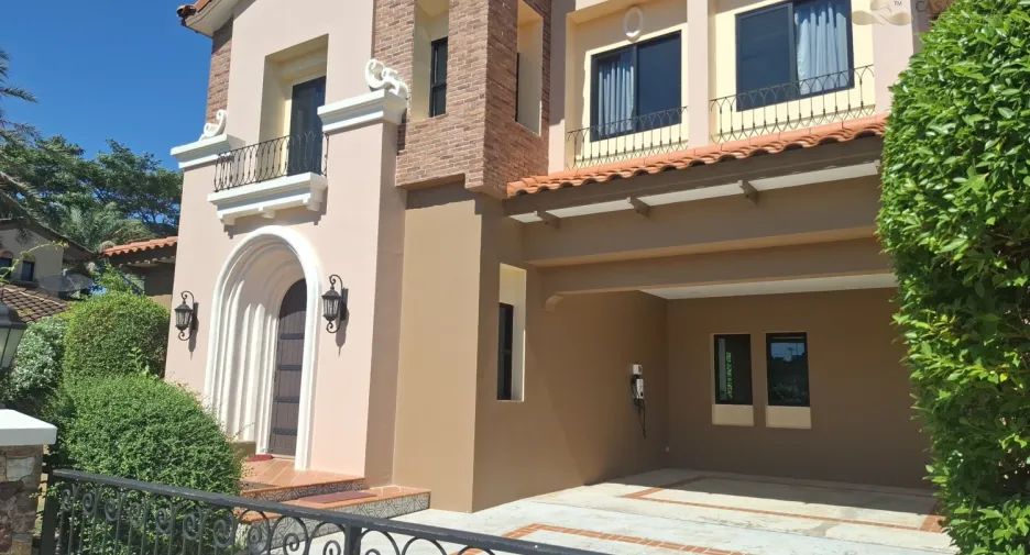 À vendre 3 chambres maison à Huay Yai, Pattaya