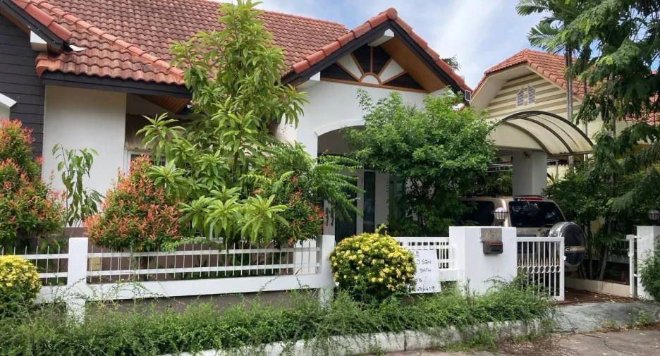 For sale 2 ベッドルーム house in Bang Lamung, Chonburi