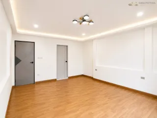 À vendre 2 chambres maison de ville à Bang Lamung, Chonburi