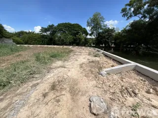 À vendre terrain à Mueang Chiang Mai, Chiang Mai