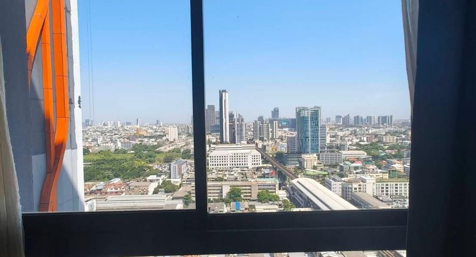 For sale 2 bedrooms condo in Phra Khanong, Bangkok