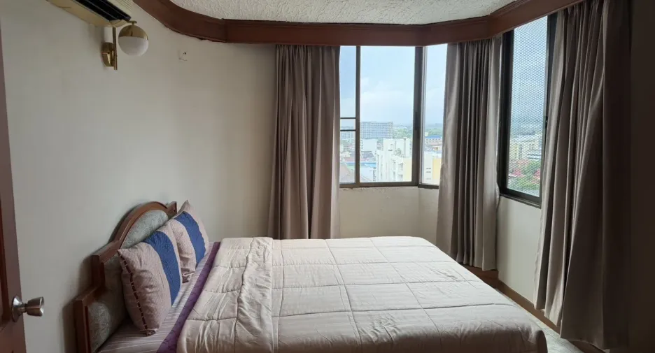 For rent 2 bedrooms condo in Mueang Chiang Mai, Chiang Mai