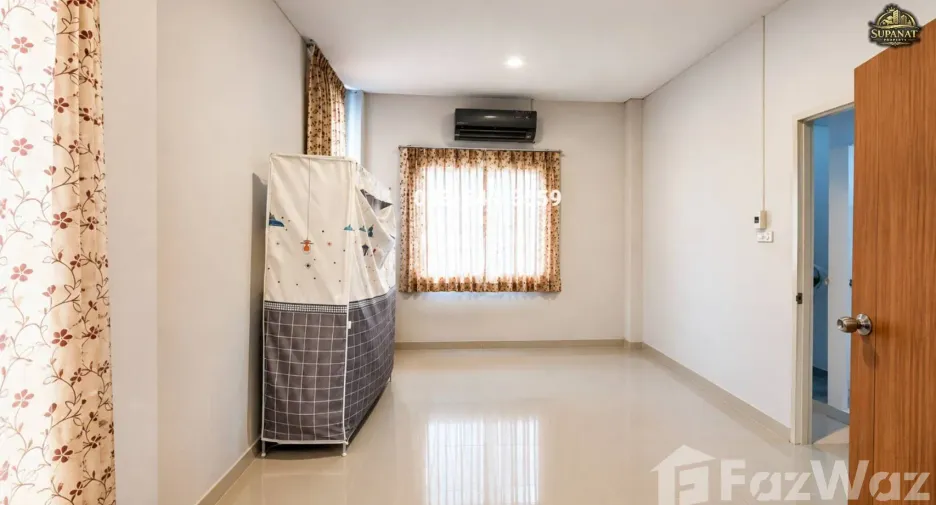 For sale 3 bedrooms townhouse in Bang Pa-in, Phra Nakhon Si Ayutthaya