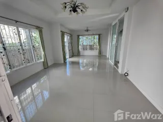 Casa en alquiler de 3 habitaciones en Mueang Samut Sakhon, Samut Sakhon