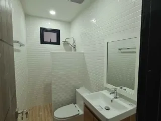 Casa en venta de 8 habitaciones en Tha Muang, Kanchanaburi