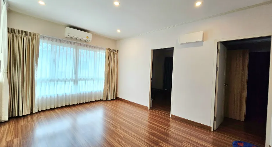 Haus zur Miete mit 4 Zimmer in Mueang Chiang Rai, Chiang Rai