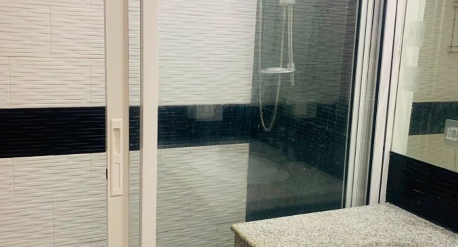 For sale studio condo in Bang Lamung, Chonburi