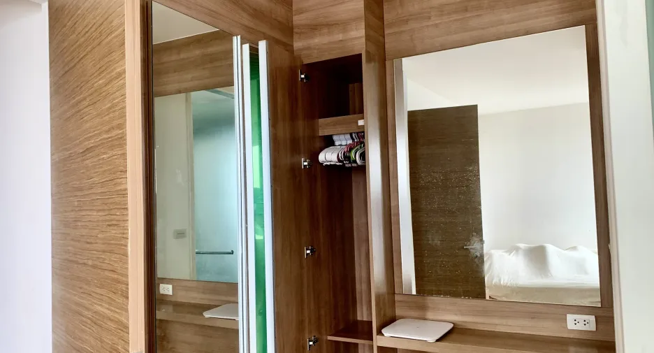 For sale 2 ベッドルーム condo in Phra Khanong, Bangkok