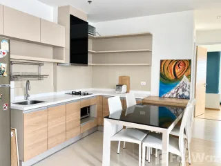 Продажа 2 спальни кондо в Пхра Кханонг, Бангкок