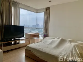 À vendre 2 chambres condo à Phra Khanong, Bangkok