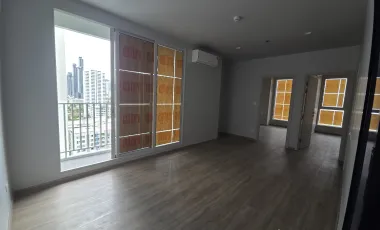 Condo en venta de 2 habitaciones en Khlong Toei, Bangkok