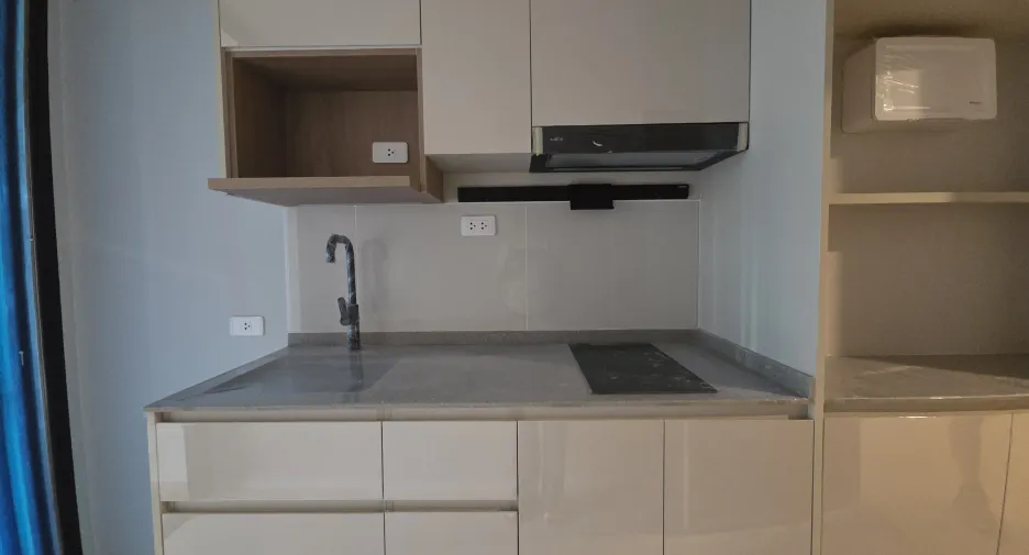 Condo en venta de 2 habitaciones en Khlong Toei, Bangkok