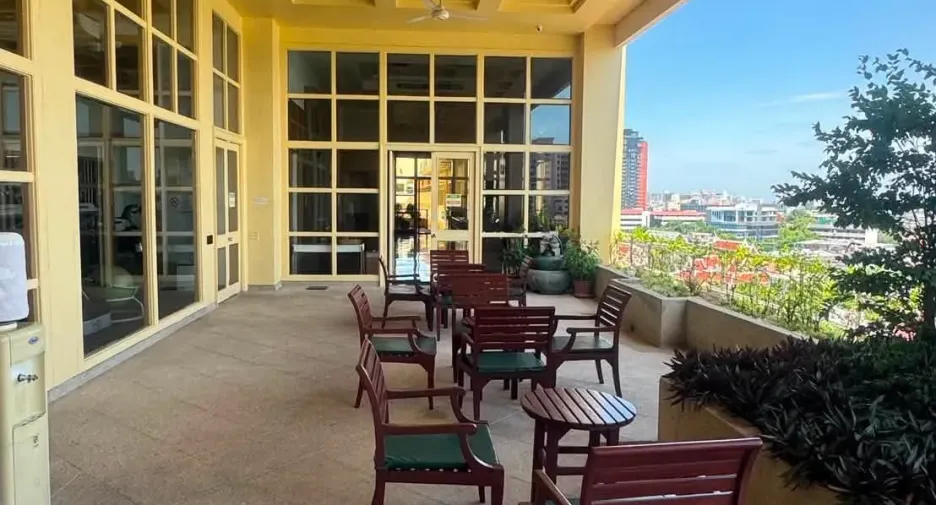 For rent 1 bed condo in Khlong San, Bangkok