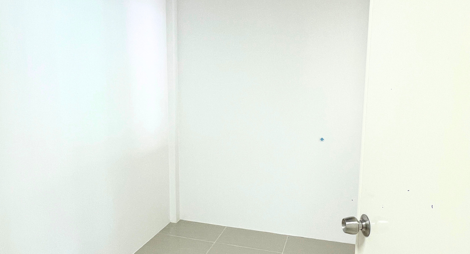 Reihenhaus zum Kauf mit 4 Zimmer in Mueang Samut Prakan, Samut Prakan