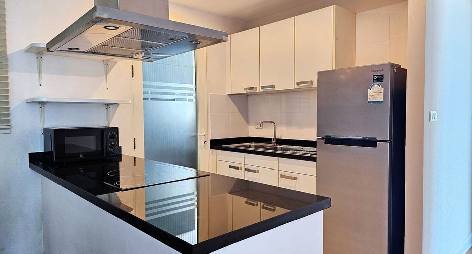 For sale and for rent 2 bedrooms condo in Watthana, Bangkok