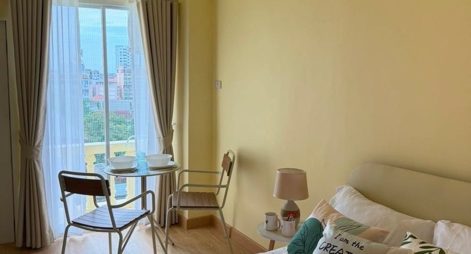 À louer studio appartement à Bang Kapi, Bangkok