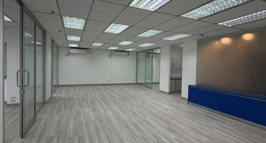 出租 办公室 在 Huai Khwang, 曼谷
