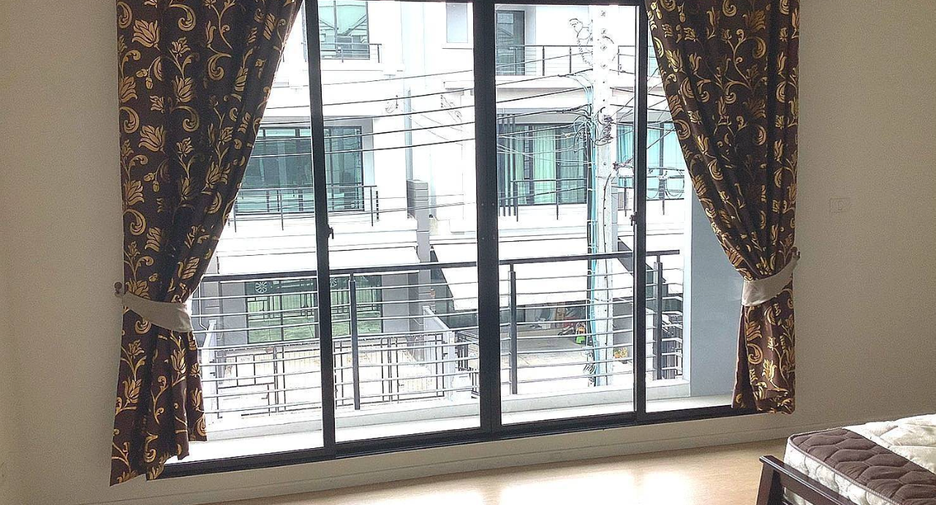 For sale and for rent 3 bedrooms townhouse in Phra Pradaeng, Samut Prakan