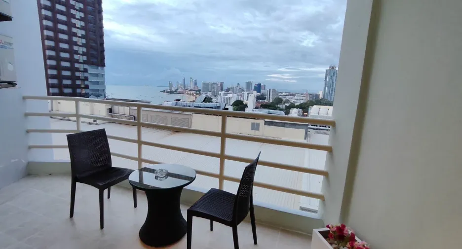 For rent 1 bed condo in Bang Lamung, Chonburi