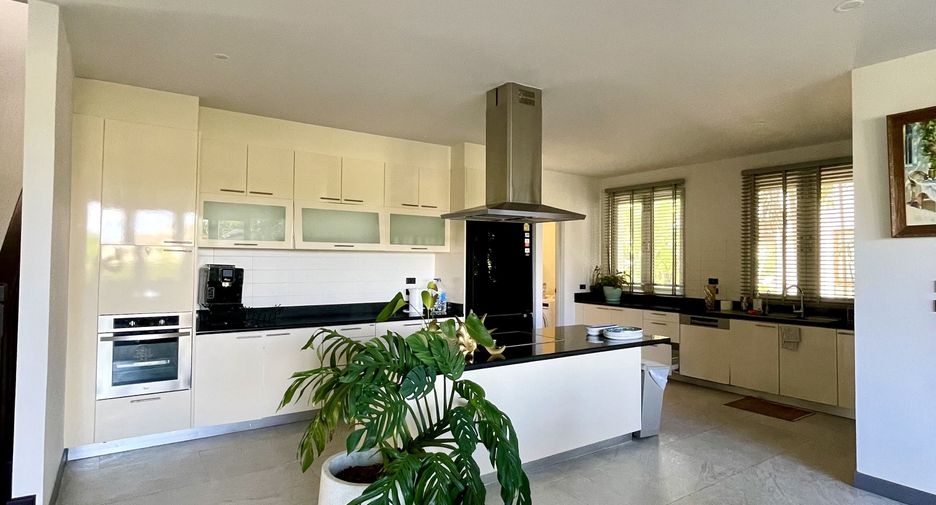 For rent 5 ベッドルーム villa in Thalang, Phuket