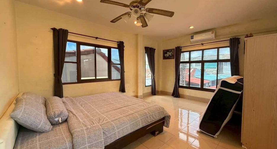 For rent 3 bedrooms house in Mueang Phuket, Phuket