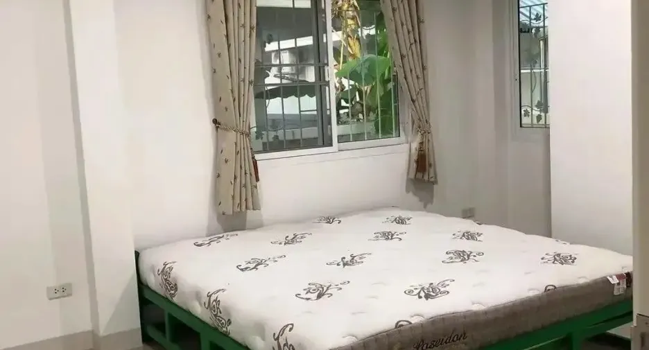 For rent 2 bedrooms house in San Kamphaeng, Chiang Mai