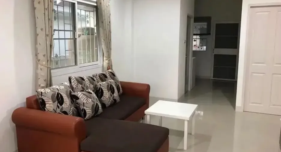 For rent 2 bedrooms house in San Kamphaeng, Chiang Mai
