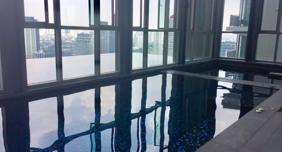 For sale 1 bed condo in Khlong Toei, Bangkok
