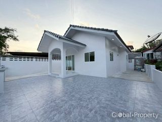 À vendre 2 chambres maison à Sattahip, Chonburi