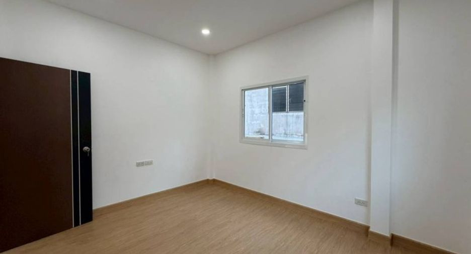 Haus zum Kauf mit 2 Zimmer in Sattahip, Pattaya