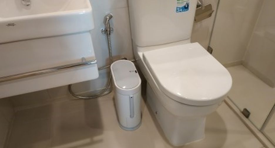 For rent and for sale 1 bed condo in Pathum Wan, Bangkok