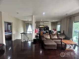 For sale 5 bedrooms house in Pak Kret, Nonthaburi