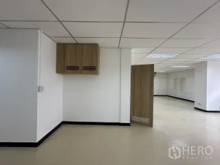 For rent office in Pathum Wan, Bangkok