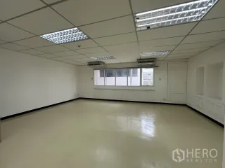 For rent office in Pathum Wan, Bangkok