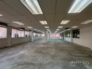 For rent office in Pathum Wan, Bangkok