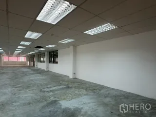 For rent office in Pathum Wan, Bangkok